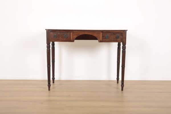 A REGENCY MAHOGANY DRESSING TABLE