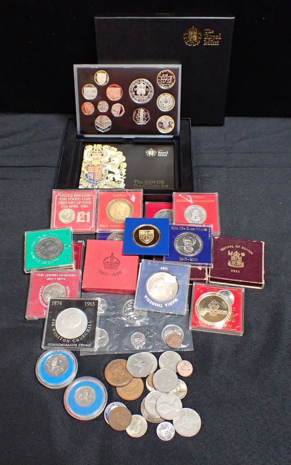 ROYAL MINT: A 2009 UK PROOF COIN SET