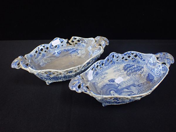 PAIR OF SPODE BLUE AND WHITE BASKETS