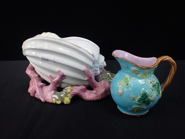 A COPELAND MAJOLICA SHELL SHAPED SPOON WARMER