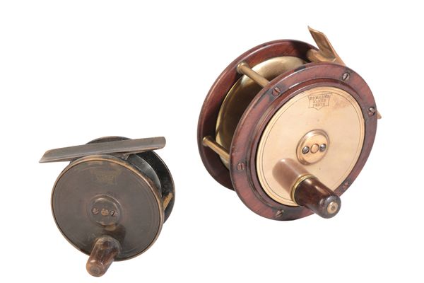 P.D.MALLOCH: A BRASS AND ROSEWOOD PERTH FLY REEL