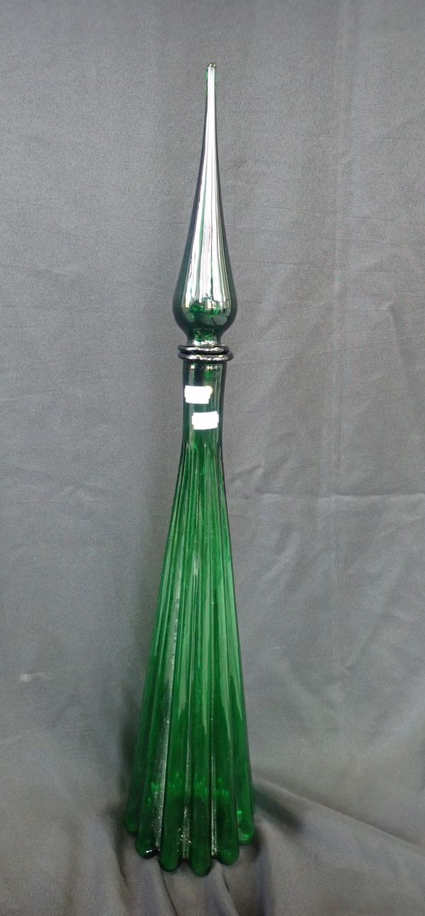 A LARGE 1960'S GREEN GLASS DECANTER