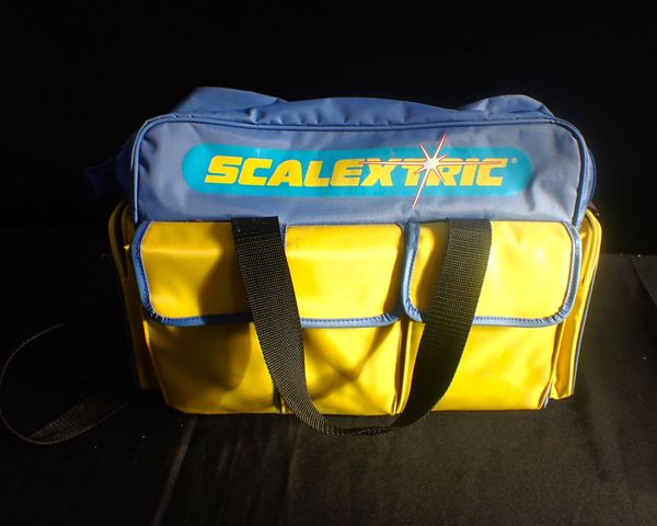 A SCALEXTRIX BRANDED KIT BAG