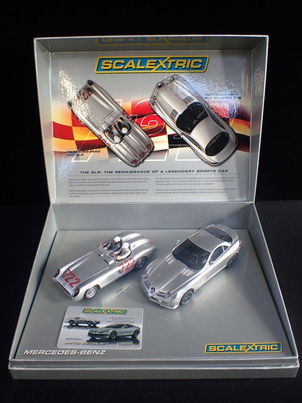 A SCALEXTRIC 722 ‘1955 MILLE MIGLIA’ MERCEDES-BENZ TWO CAR SET