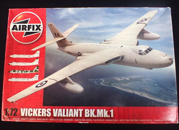 AN UNBUILT AIRFIX MODEL - VICKERS VALIANT BK.MK.1