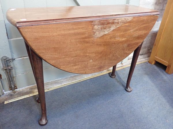 A GEORGE III MAHOGANY OVAL DROP-FLAP SUPPER TABLE