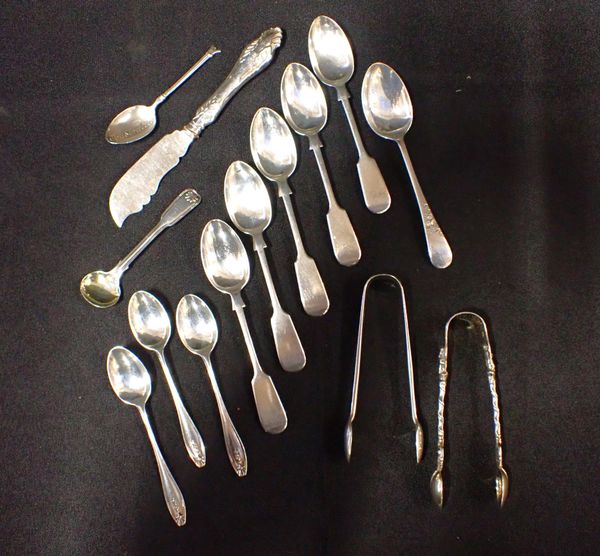 FIVE VICTORIAN SILVER FIDDLE PATTERN TEASPOONS