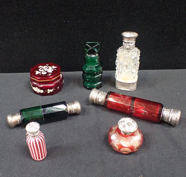 A GROUP OF 19TH CENTURY SCENT BOTTLES