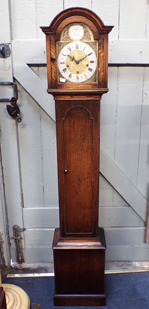 AN OAK-CASED 'GRANDMOTHER' CLOCK