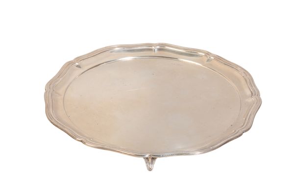 A GEORGE V SILVER SALVER