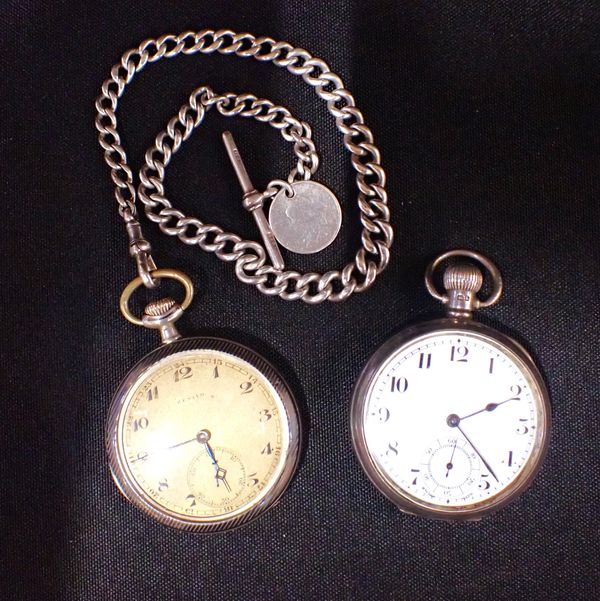 ZENITH: A SILVER OPEN FACE GENTLEMAN'S POCKET WATCH