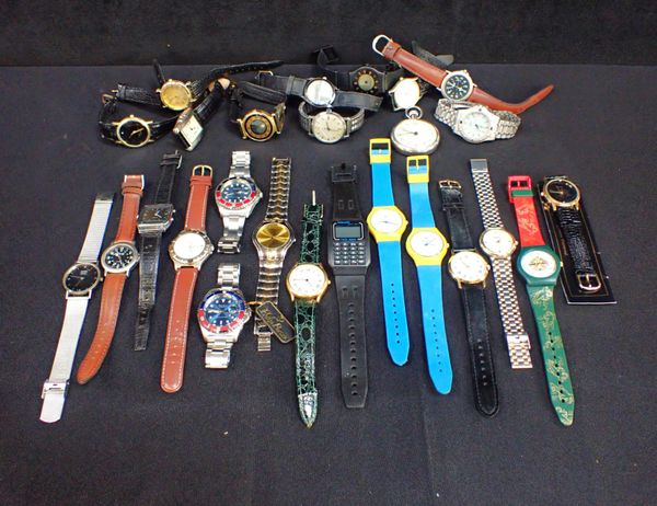 A QUANTITY OF GENTLEMANS' WRISTWATCHES