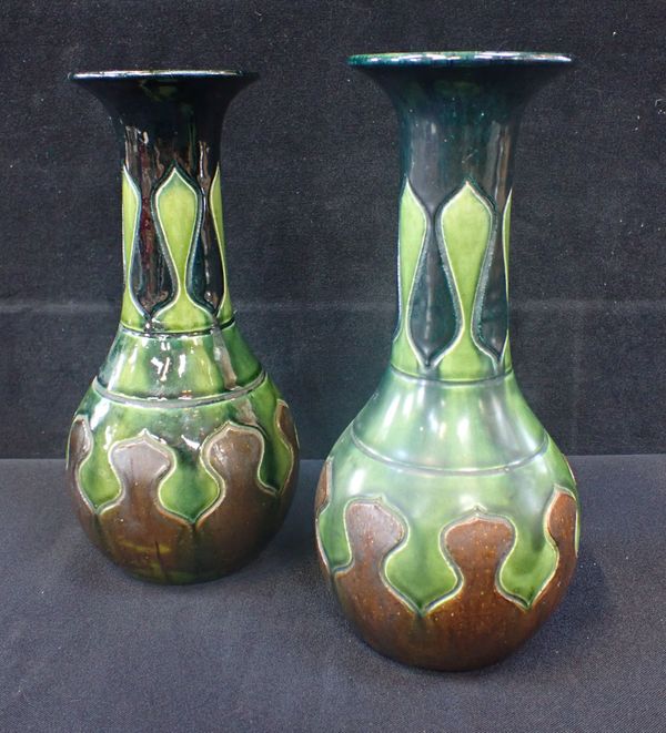 A PAIR OF TORHOUTS/VLAAMS AARDEWERK TYPE FLEMISH POTTERY VASES