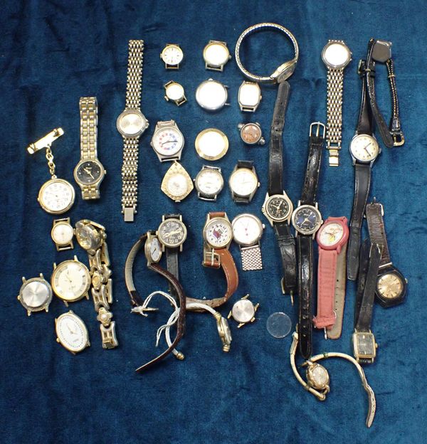 A QUANTITY OF LADIES' WRISTWATCHES