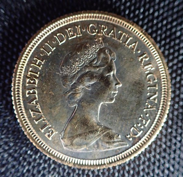 A 1979 ELIZABETH II GOLD SOVEREIGN