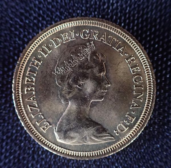 A 1974 ELIZABETH II GOLD SOVEREIGN