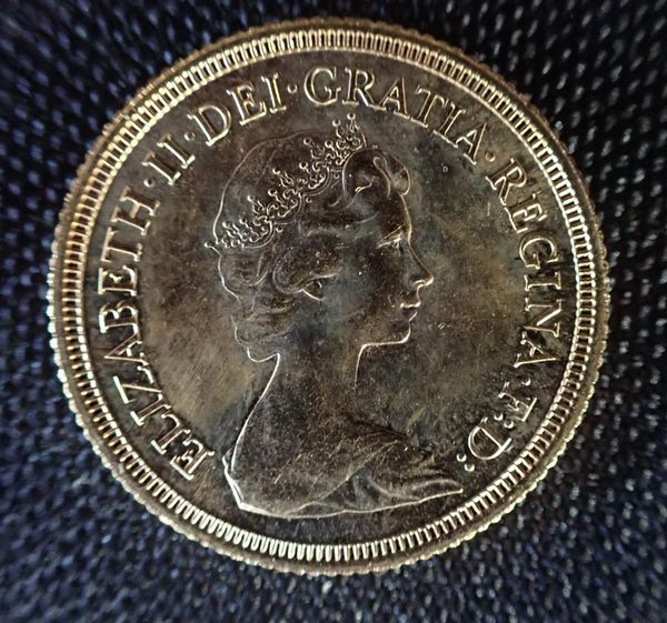 A 1978 ELIZABETH II GOLD SOVEREIGN