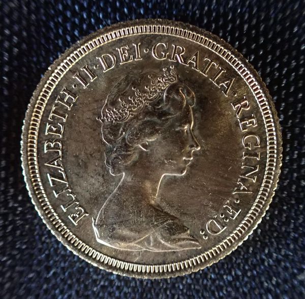 A 1979 ELIZABETH II GOLD SOVEREIGN