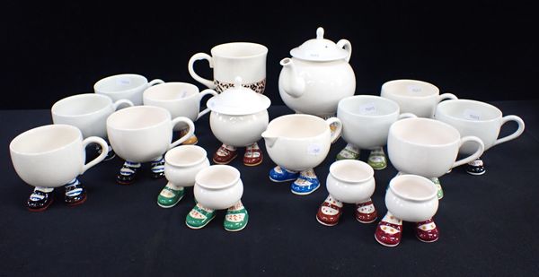 A COLLECTION OF CARLTON WARE EGG CUPS, TEA CUPS AND TEAPOT