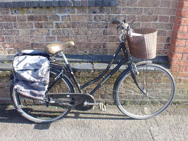 A DAWES 'DIPLOMA' LADIES' BICYCLE