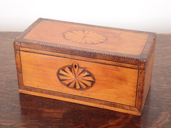 A GEORGE III SATINWOOD JEWELLERY CASKET