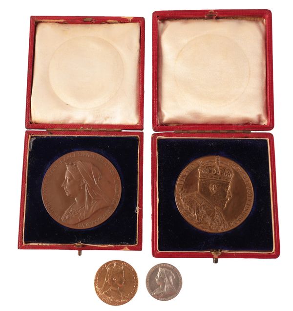 A 1902 EDWARD VII CORONATION MEDAL