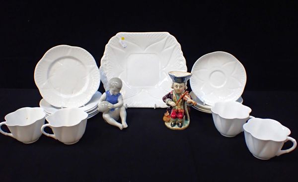 A SHELLEY PART TEA SET, MOULDED PLAIN WHITE