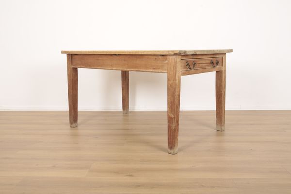 A PINE FARMHOUSE TABLE