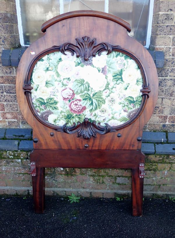 A VICTORIAN MAHOGANY SINGLE BED END