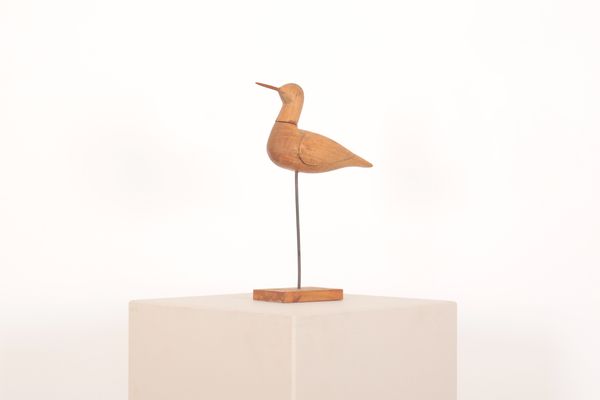 A CARVED WOOD SCULPTURE OR DECOY OF A SNIPE