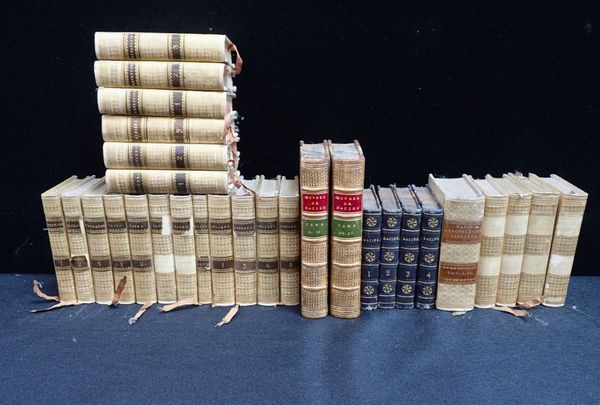 EARLY 19TH CENTURY SET OF  ITALIAN MINIATURE LITERATURE