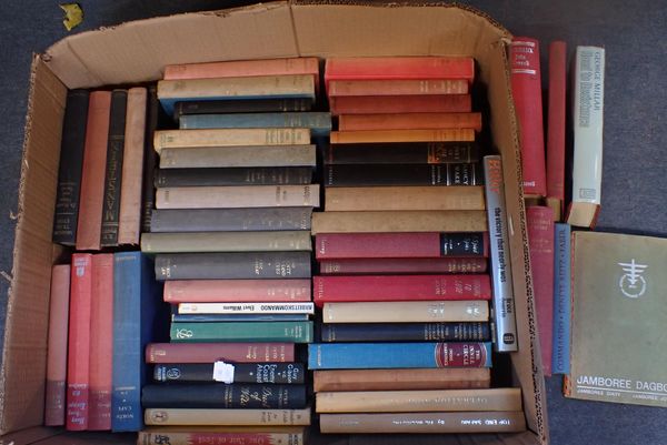 A QUANTITY OF MILITARY BOOKS