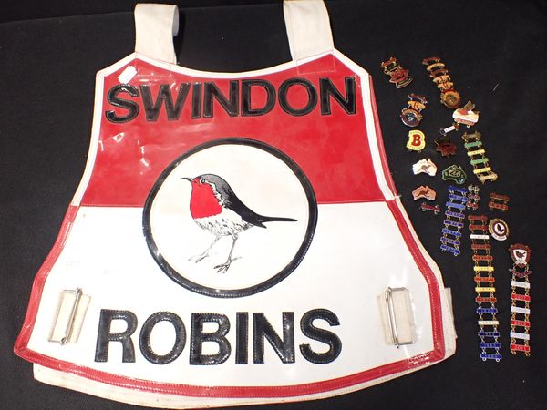 A SPEEDWAY BIB; 'SWINDON ROBINS'