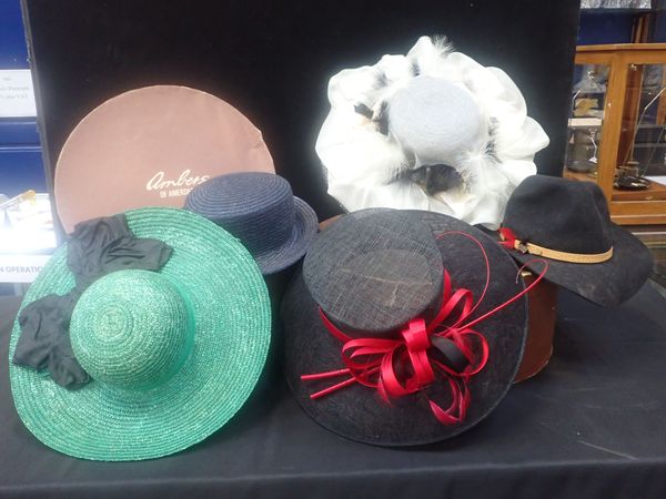VARIOUS HATS, CONTAINED IN THREE HAT BOXES