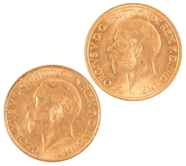 A 1928 GEORGE V GOLD SOVEREIGN