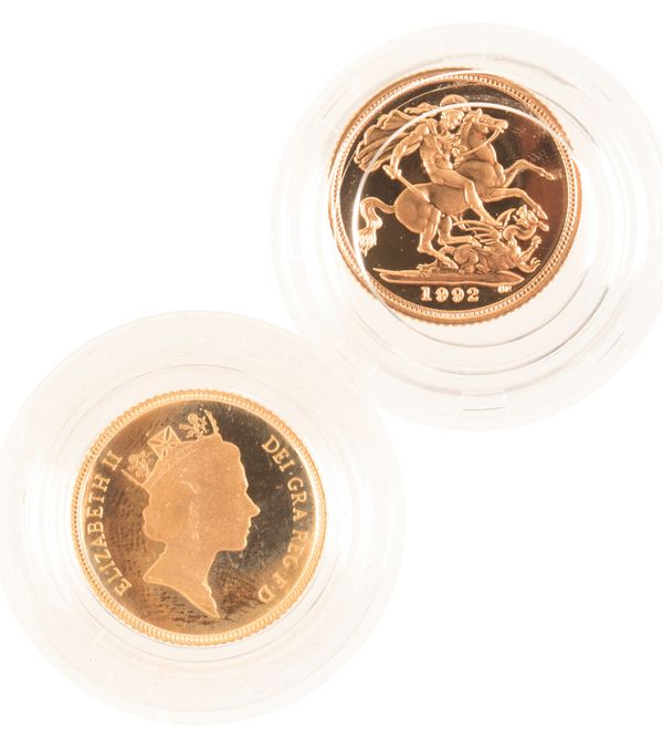 AN 1987 QUEEN ELIZABETH II GOLD HALF SOVEREIGN