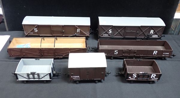 SEVEN 32 mm GAUGE NARROW GAUGE GOODS WAGONS