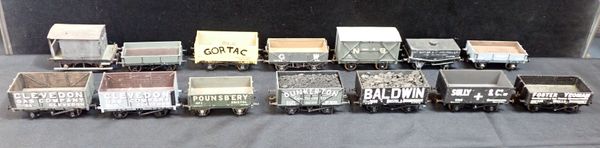 A COLLECTION OF 0 GAUGE GOODS WAGONS