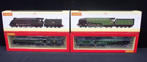 HORNBY 00 GAUGE LNER LOCOMOTIVES BOXED AS NEW