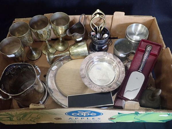 A QUANTITY OF METALWARE