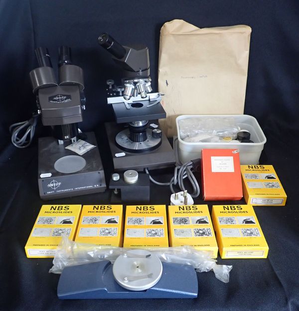 A SWIFT STEREO EIGHTY BINOCULAR ELECTRONIC MICROSCOPE