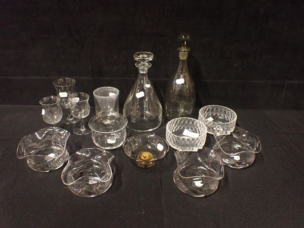 A COLLECTION OF DOMESTIC GLASS