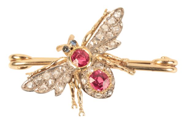 A VICTORIAN DIAMOND AND SPINEL BEE BROOCH