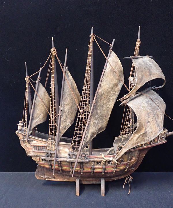 A WOODEN MODEL OF COLUMBUS' SHIP 'PINTA'