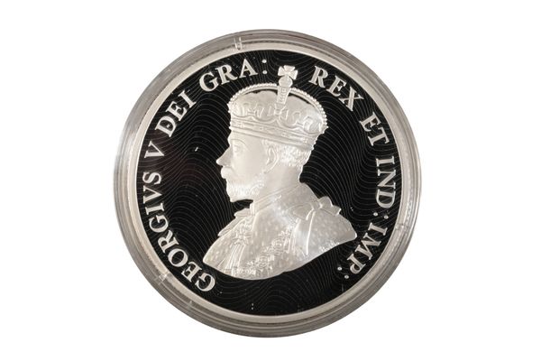 A ROYAL CANADIAN MINT 2018 $100 FINE SILVER COIN "THE ANGEL OF VICTORY 100TH ANNIVERSARY OF THE FIRST WORLD WAR ARMISTICE"