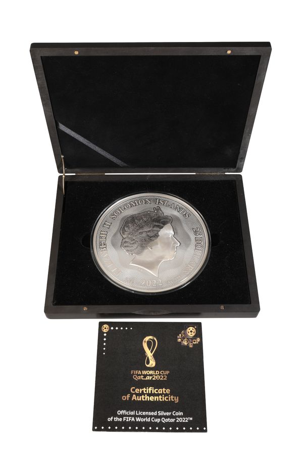 SOLOMON ISLANDS "FIFA WORLD CUP QATAR 2022" $25 ELIZABETH II 1KG SILVER COIN