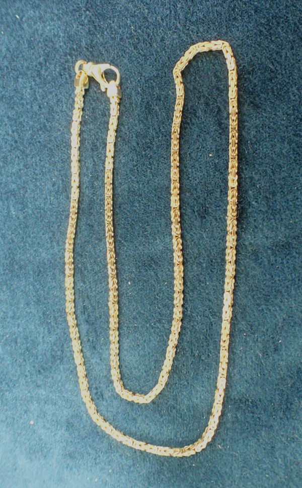 A 14CT GOLD FANCY CHAIN-LINK NECKLACE