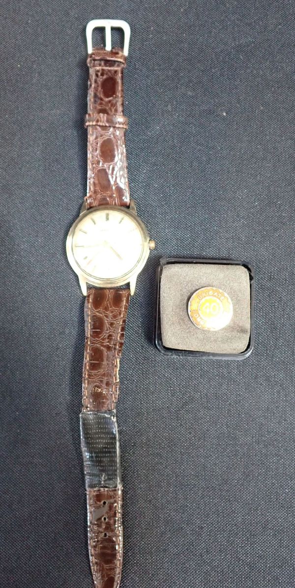 A 9CT GOLD GERRARD GENTLEMANS' WATCH