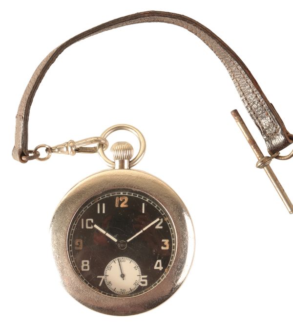 A GENTLEMAN'S NICKEL-PLATED MILITARY POCKET WATCH