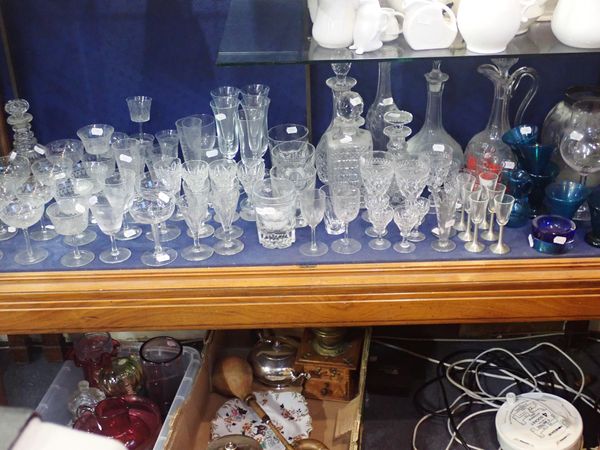 A COLLECTION OF VICTORIAN AND LATER GLASS WARE